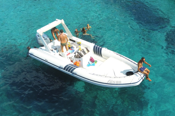 N°109 Full experience a Tavolara con Aperitivo a Bordo