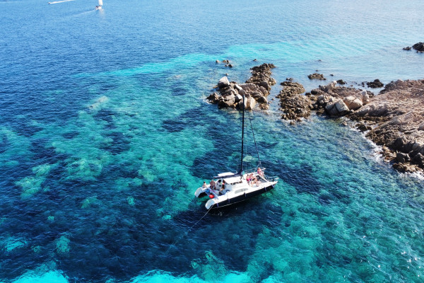 N°99 MADDALENA: LUXURY SAILING CATAMARAN (Sfun50)